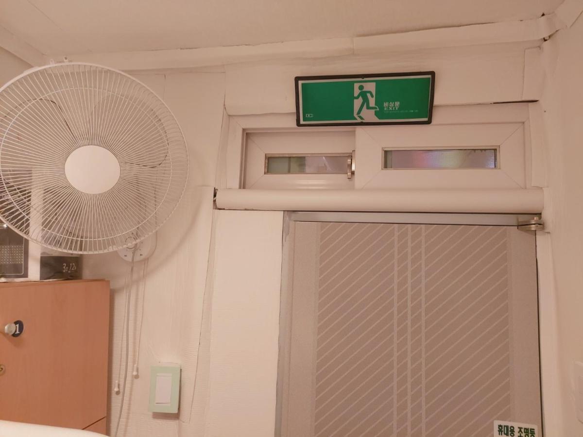 Seoul Guesthouse Foreigners Only Esterno foto